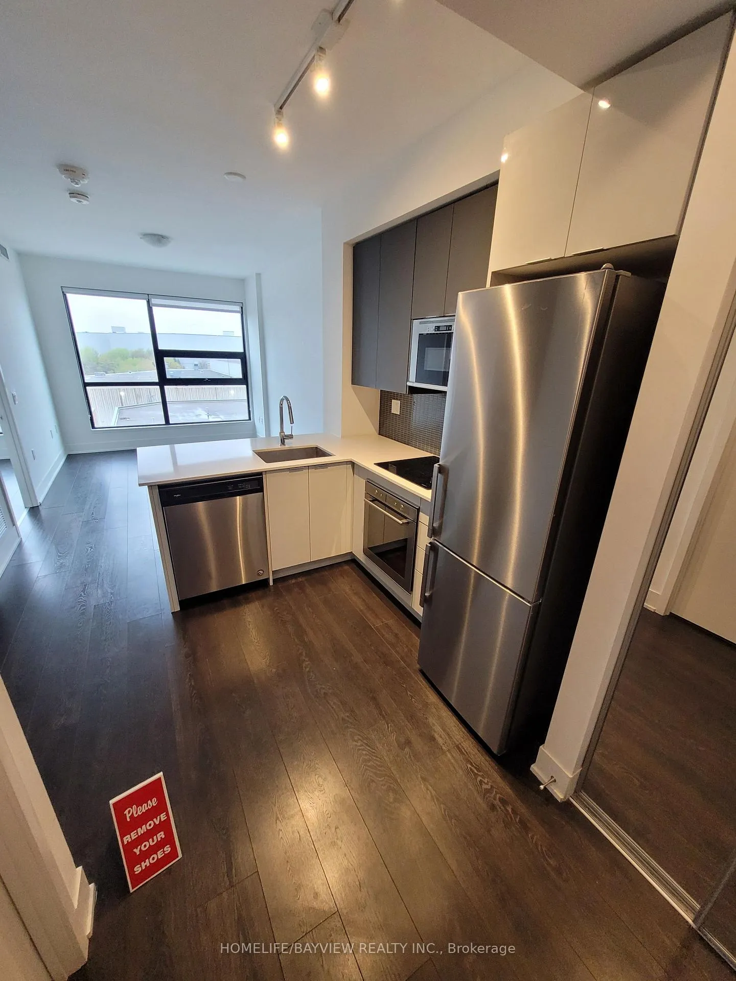 Photo 3 of Unit 412, 2916 Highway 7 Road, Vaughan, Vaughan Corporate Centre — HOMEH