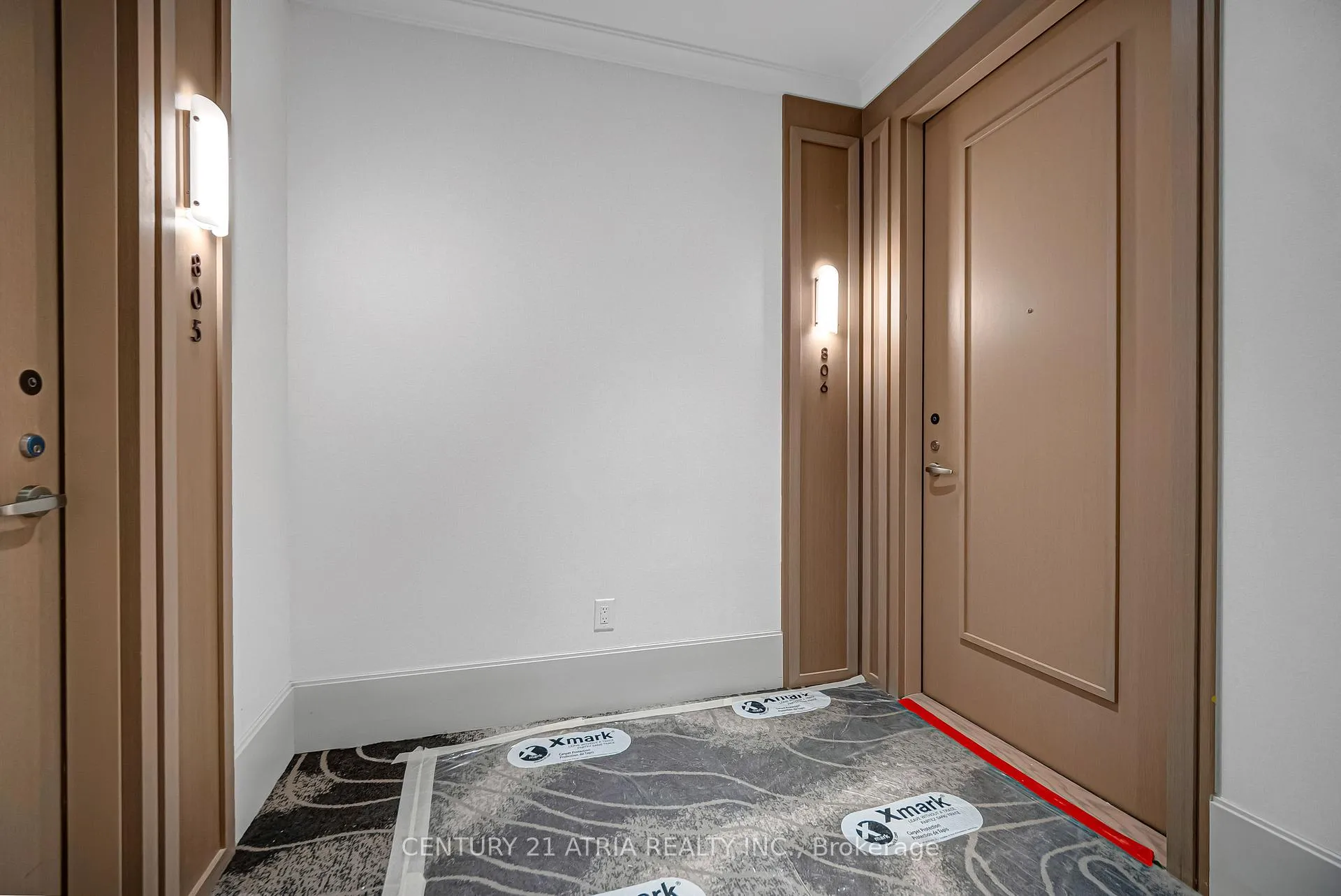 Photo 1 of Unit 806, 397 Royal Orchard Boulevard, Markham, Royal Orchard — HOMEH