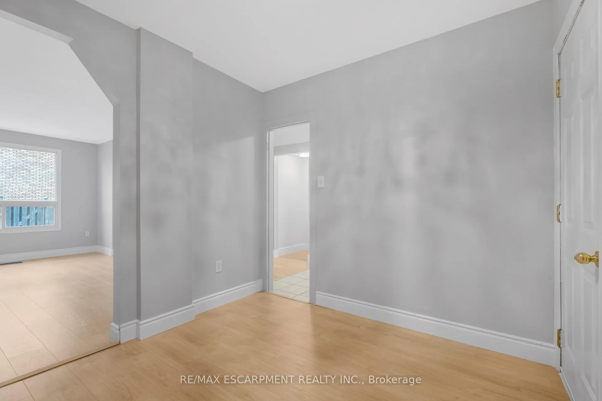 Photo 12 of Unit 33, 1350 Limeridge Road E, Hamilton, Trenholme — HOMEH