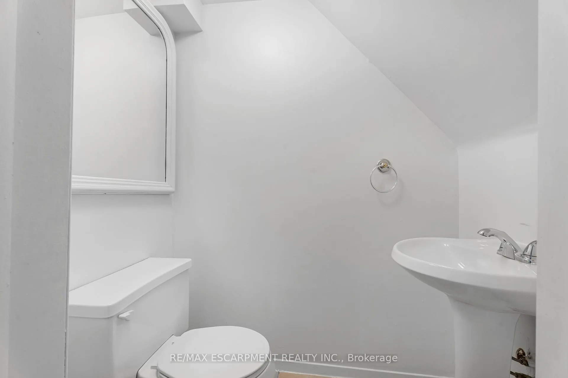 Photo 22 of Unit 33, 1350 Limeridge Road E, Hamilton, Trenholme — HOMEH