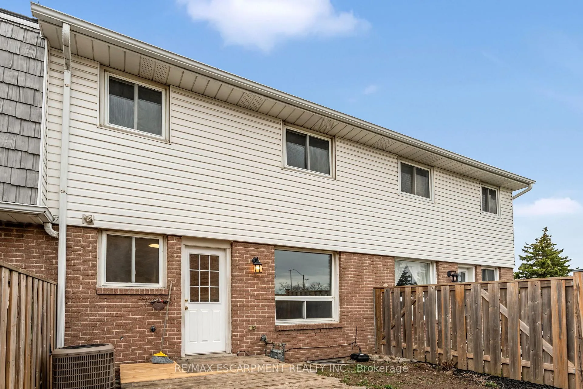 Photo 29 of Unit 33, 1350 Limeridge Road E, Hamilton, Trenholme — HOMEH