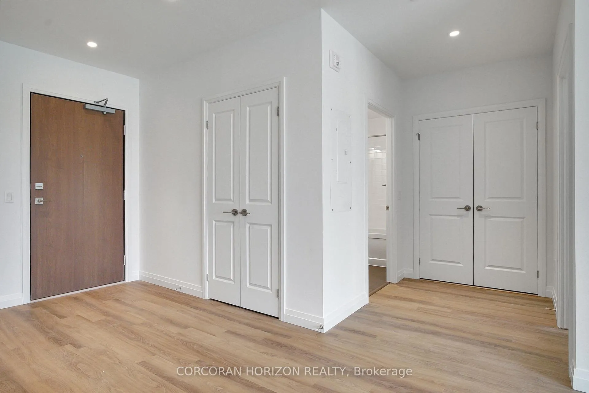 Photo 2 of Unit 814, 525 New Dundee Road, Kitchener — HOMEH
