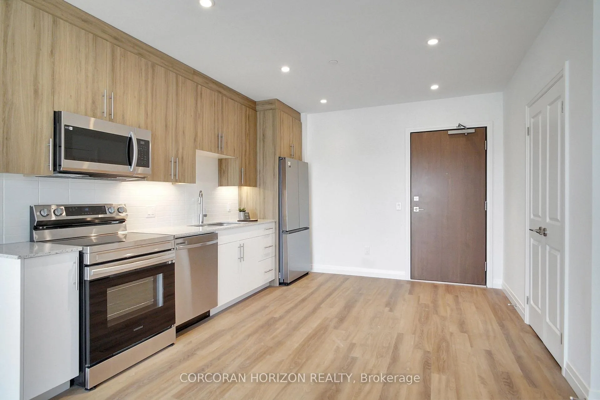 Photo 4 of Unit 814, 525 New Dundee Road, Kitchener — HOMEH