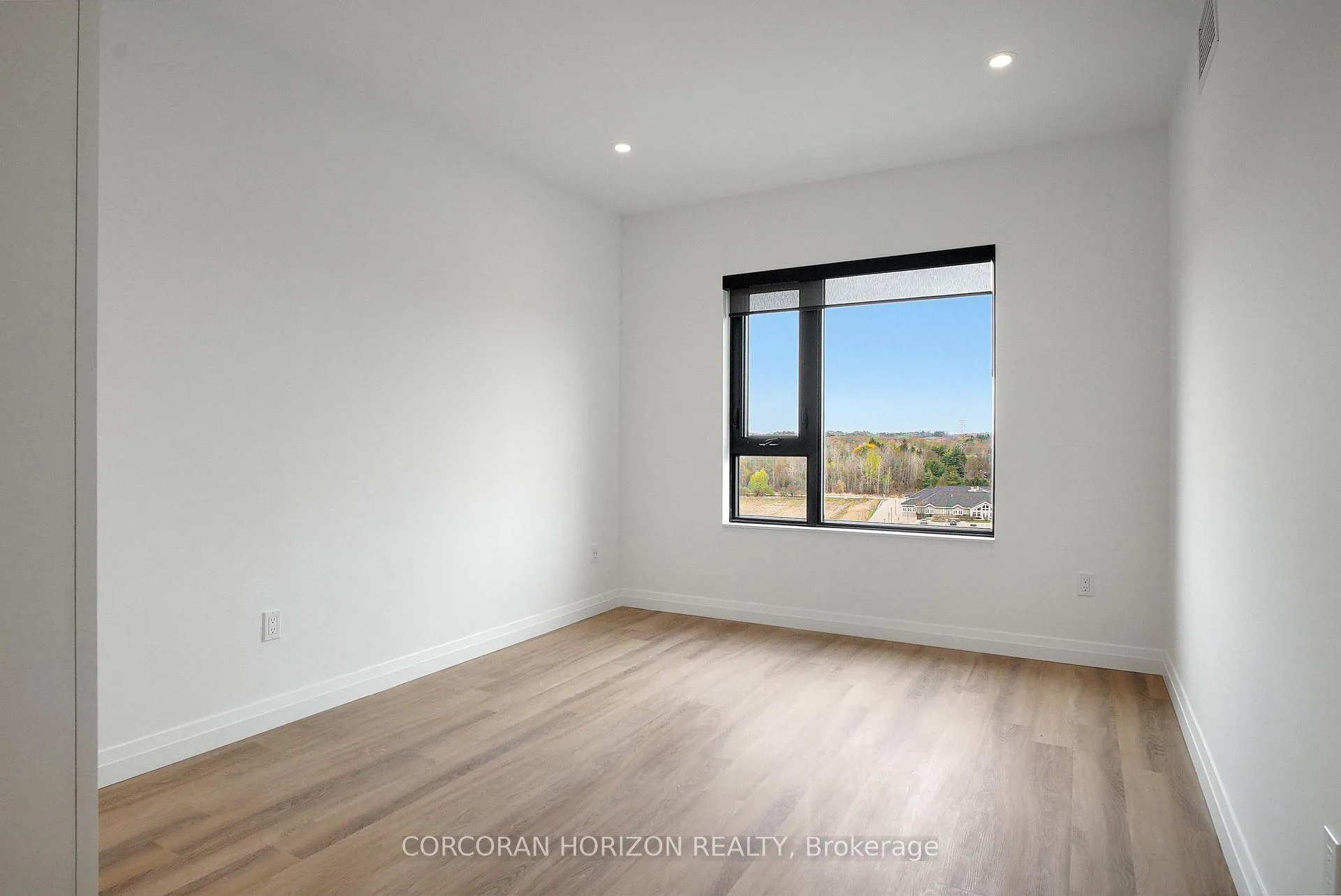 Photo 9 of Unit 814, 525 New Dundee Road, Kitchener — HOMEH