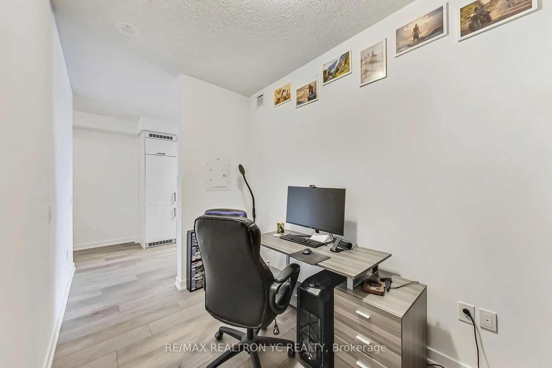 Photo 11 of Unit 711, 38 Honeycrisp Crescent, Vaughan, Vaughan Corporate Centre — HOMEH