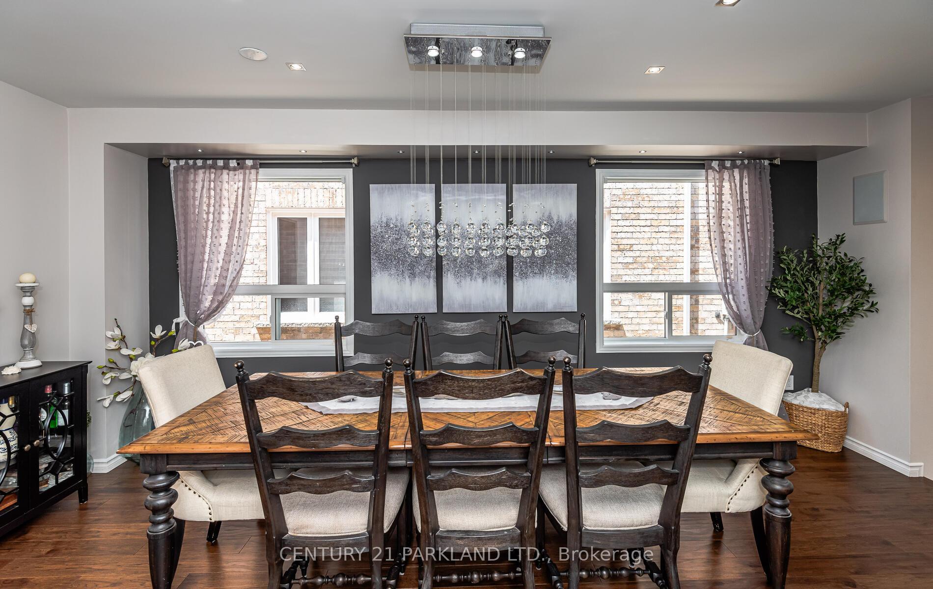 Photo 32 of 100 Humbershed Crescent, Caledon, Bolton West — HOMEH