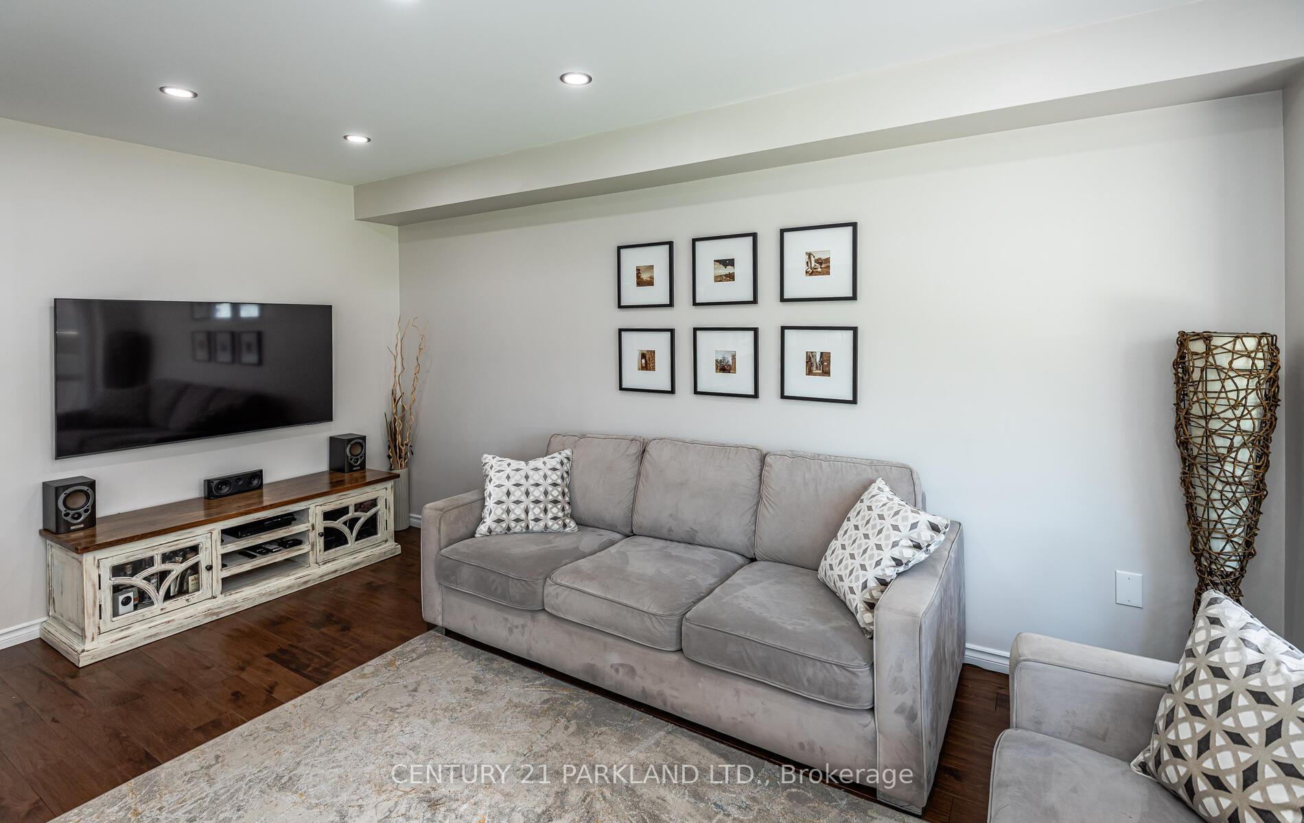 Photo 31 of 100 Humbershed Crescent, Caledon, Bolton West — HOMEH