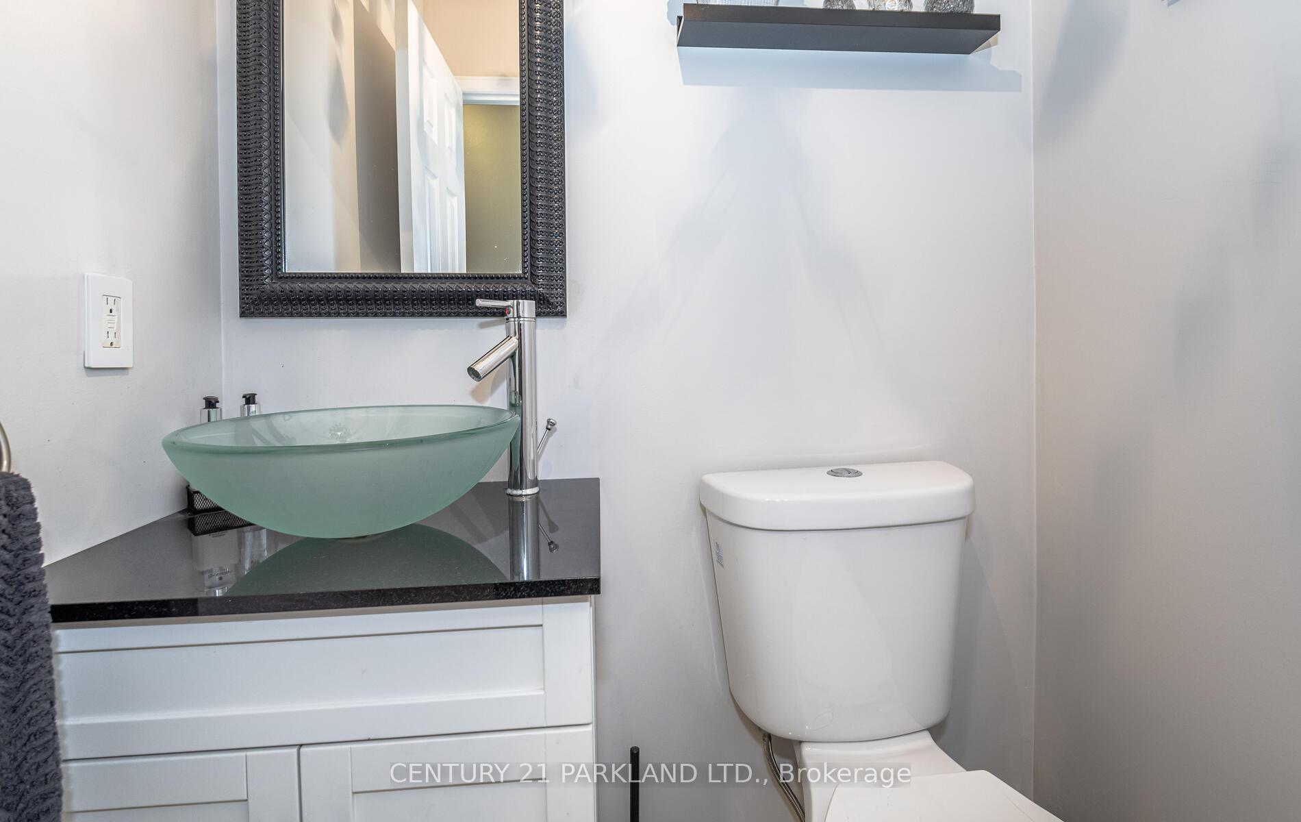 Photo 14 of 100 Humbershed Crescent, Caledon, Bolton West — HOMEH