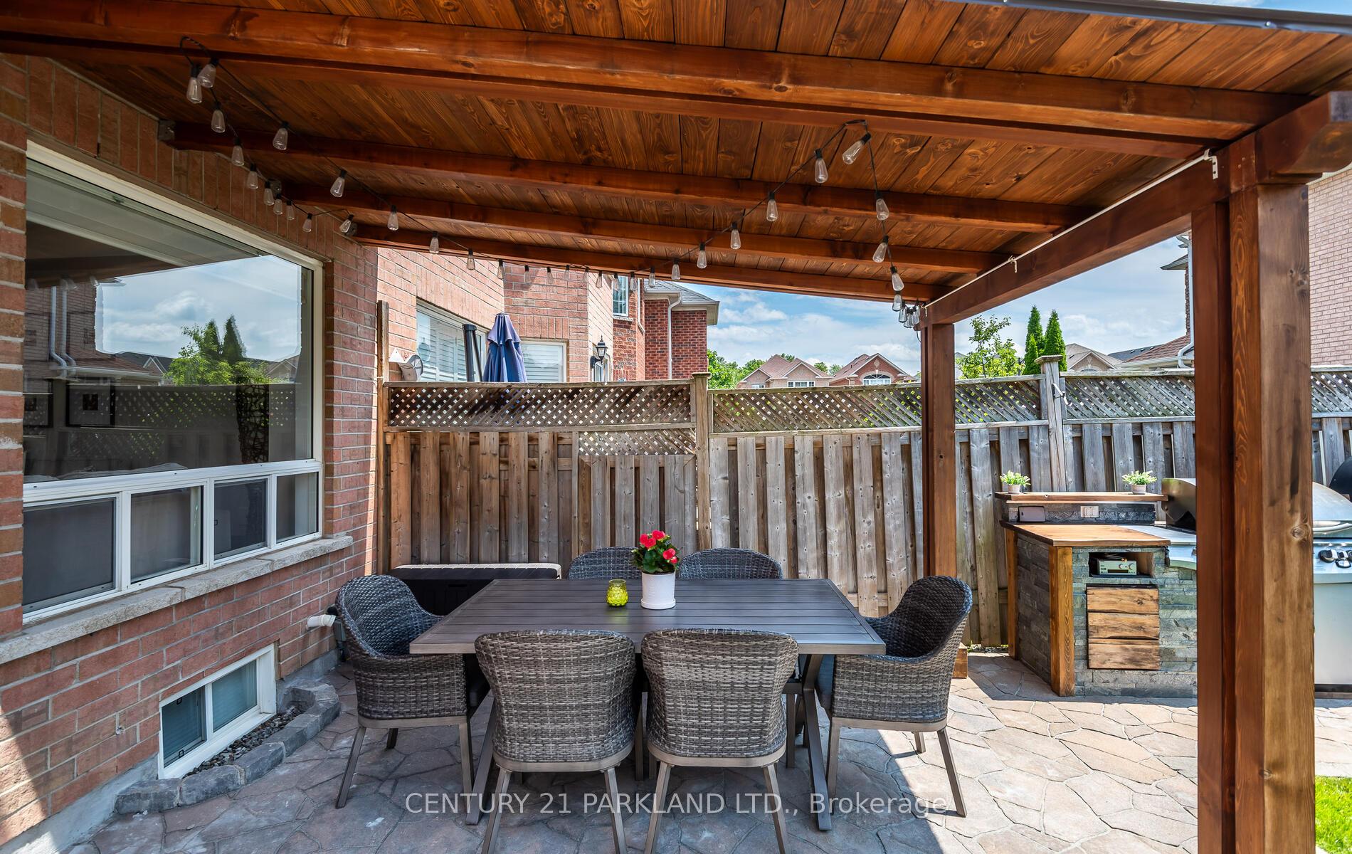 Photo 26 of 100 Humbershed Crescent, Caledon, Bolton West — HOMEH