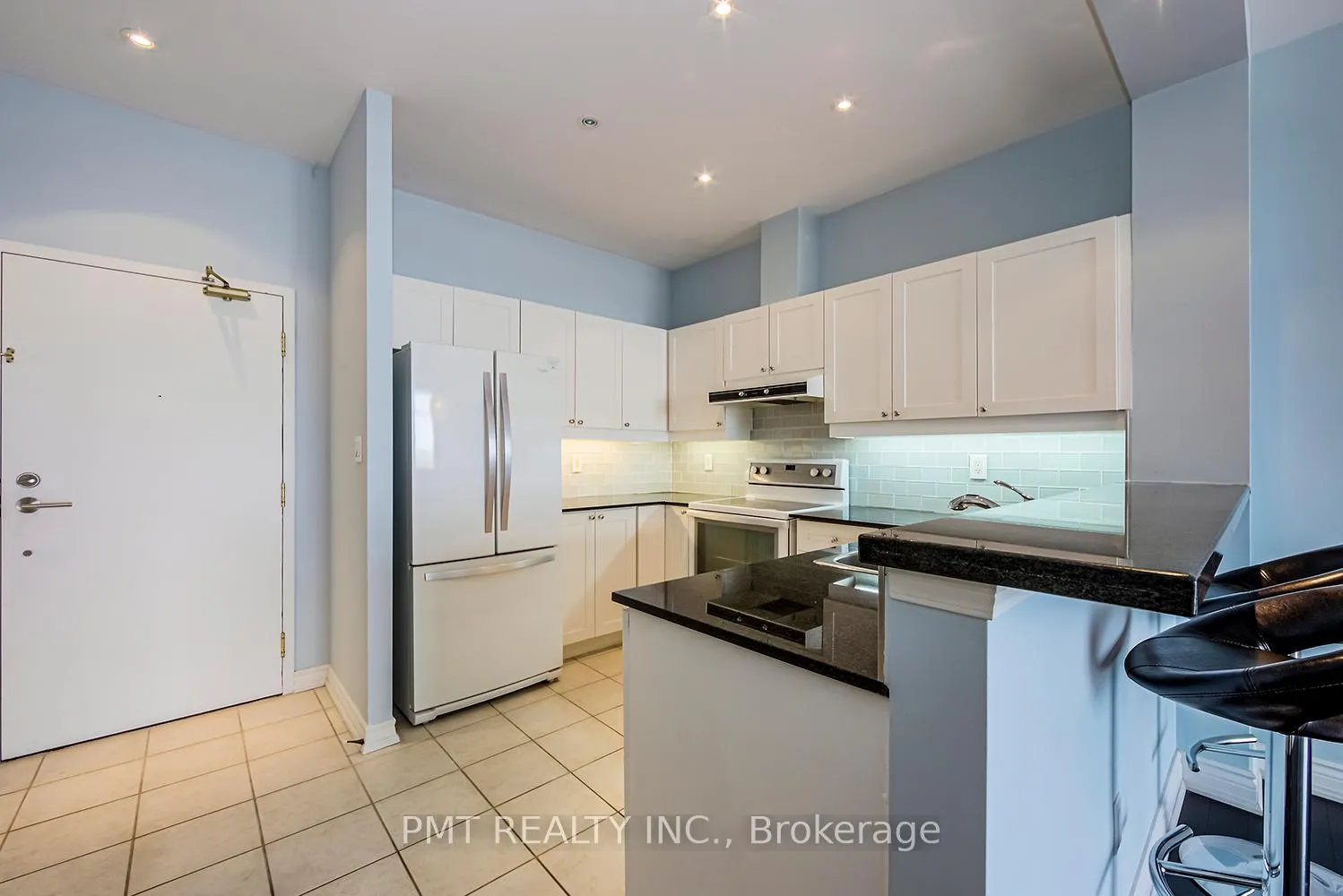 Photo 2 of Unit 606, 1 Leaside Park Drive, Toronto, Thorncliffe Park — HOMEH