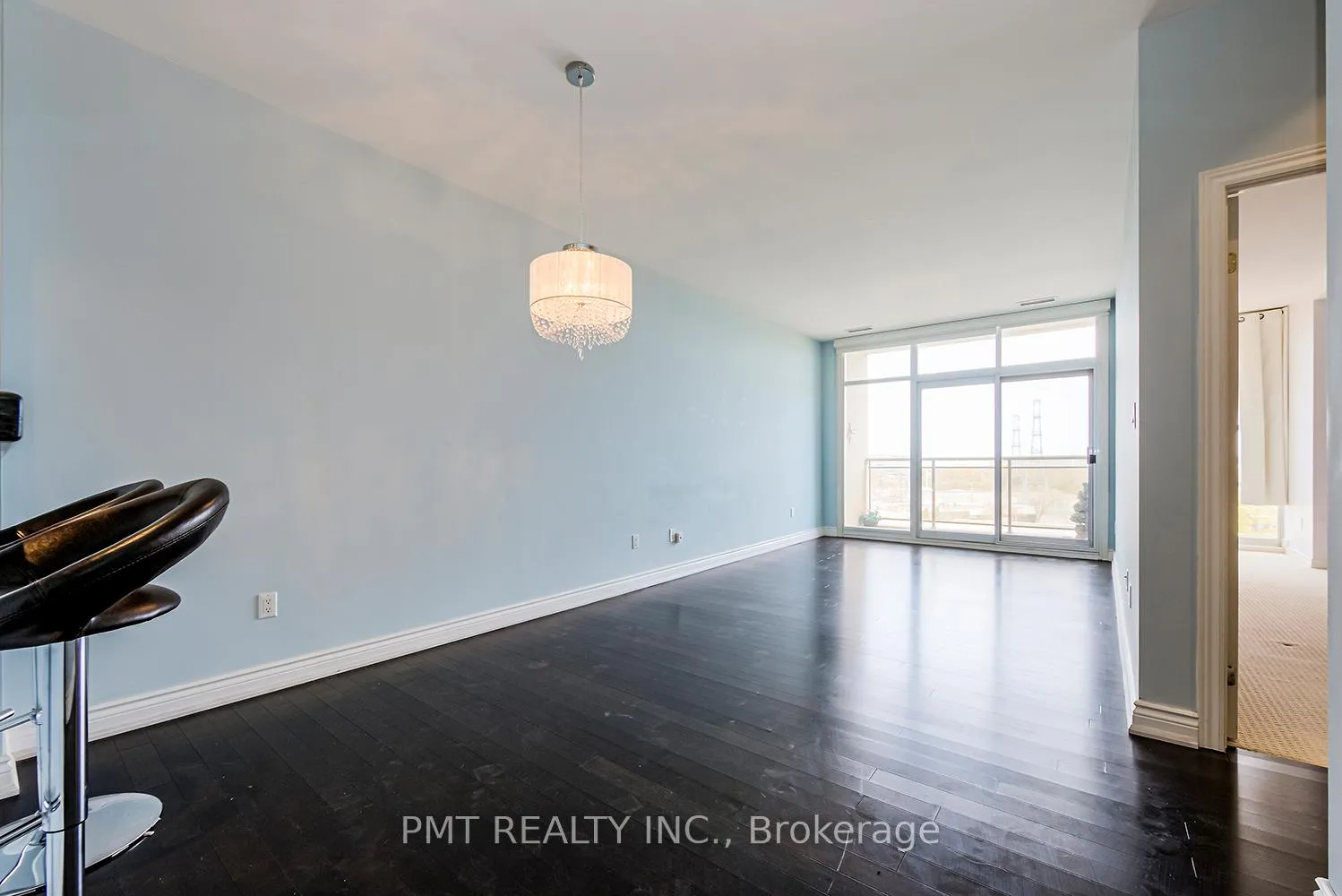 Photo 12 of Unit 606, 1 Leaside Park Drive, Toronto, Thorncliffe Park — HOMEH