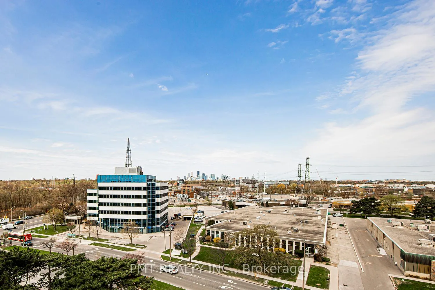 Photo 31 of Unit 606, 1 Leaside Park Drive, Toronto, Thorncliffe Park — HOMEH