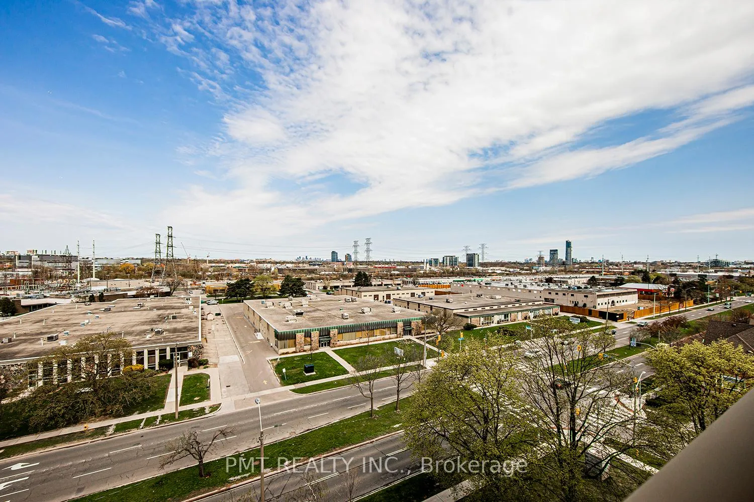 Photo 32 of Unit 606, 1 Leaside Park Drive, Toronto, Thorncliffe Park — HOMEH
