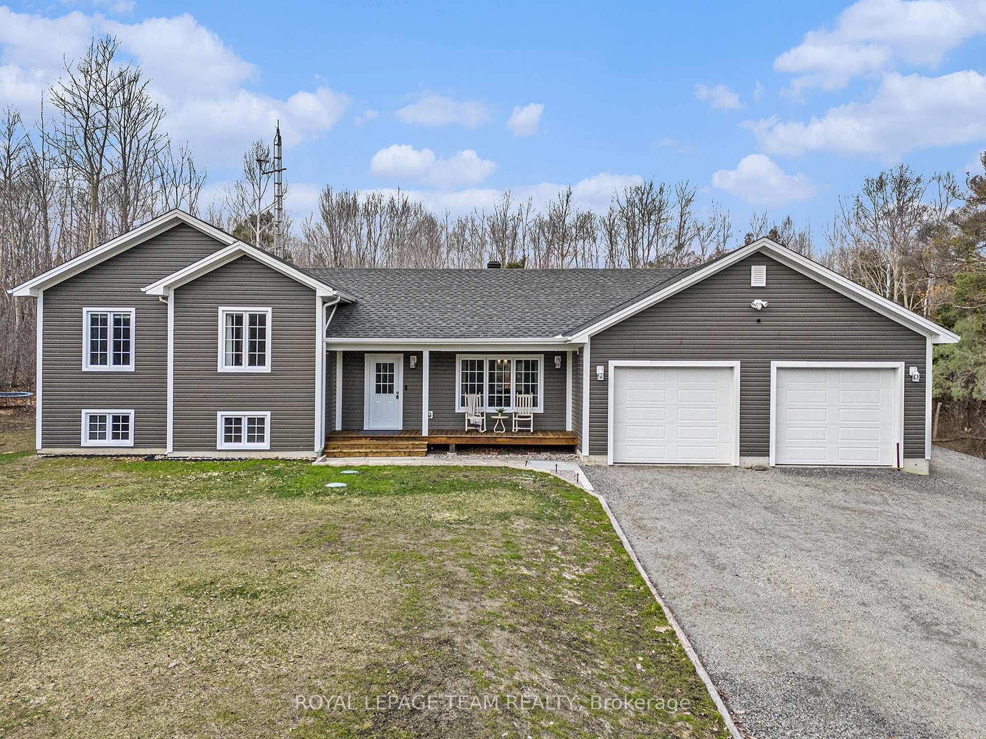 Photo 2 of 351 Groveton Road, Edwardsburgh/Cardinal, Edwardsburgh/Cardinal Twp — HOMEH