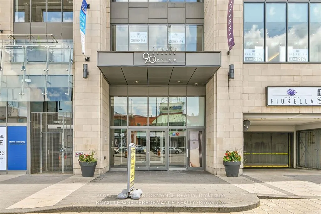 Front of Unit 1202, 90 George Street