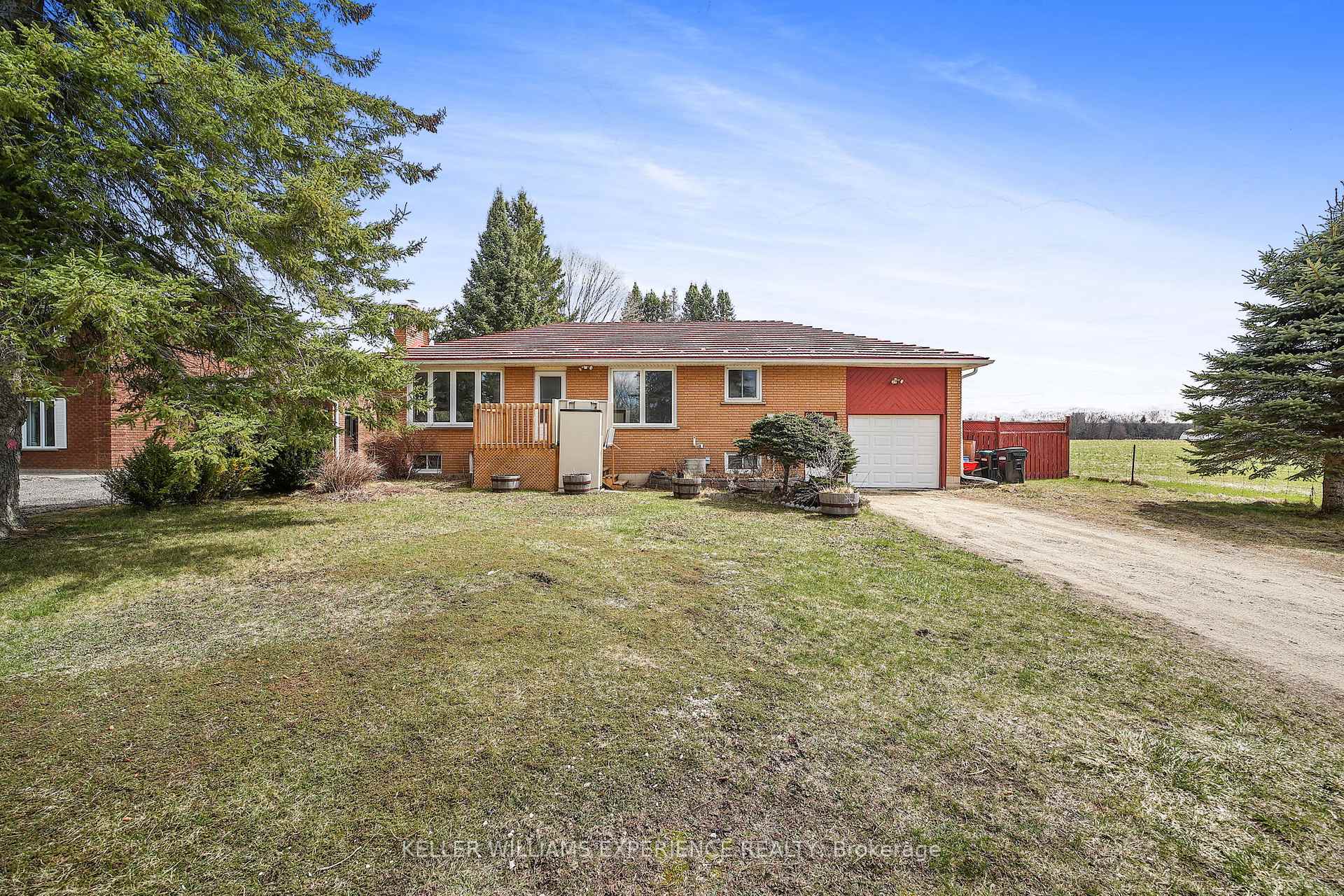 Front of 7925 10 County Road
