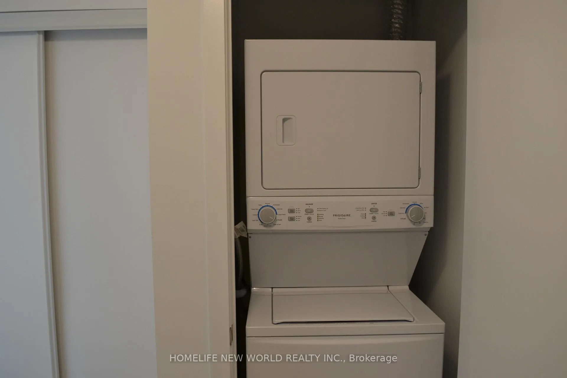 Photo 3 of Unit 2410, 1455 Celebration Street, Pickering, Bay Ridges — HOMEH