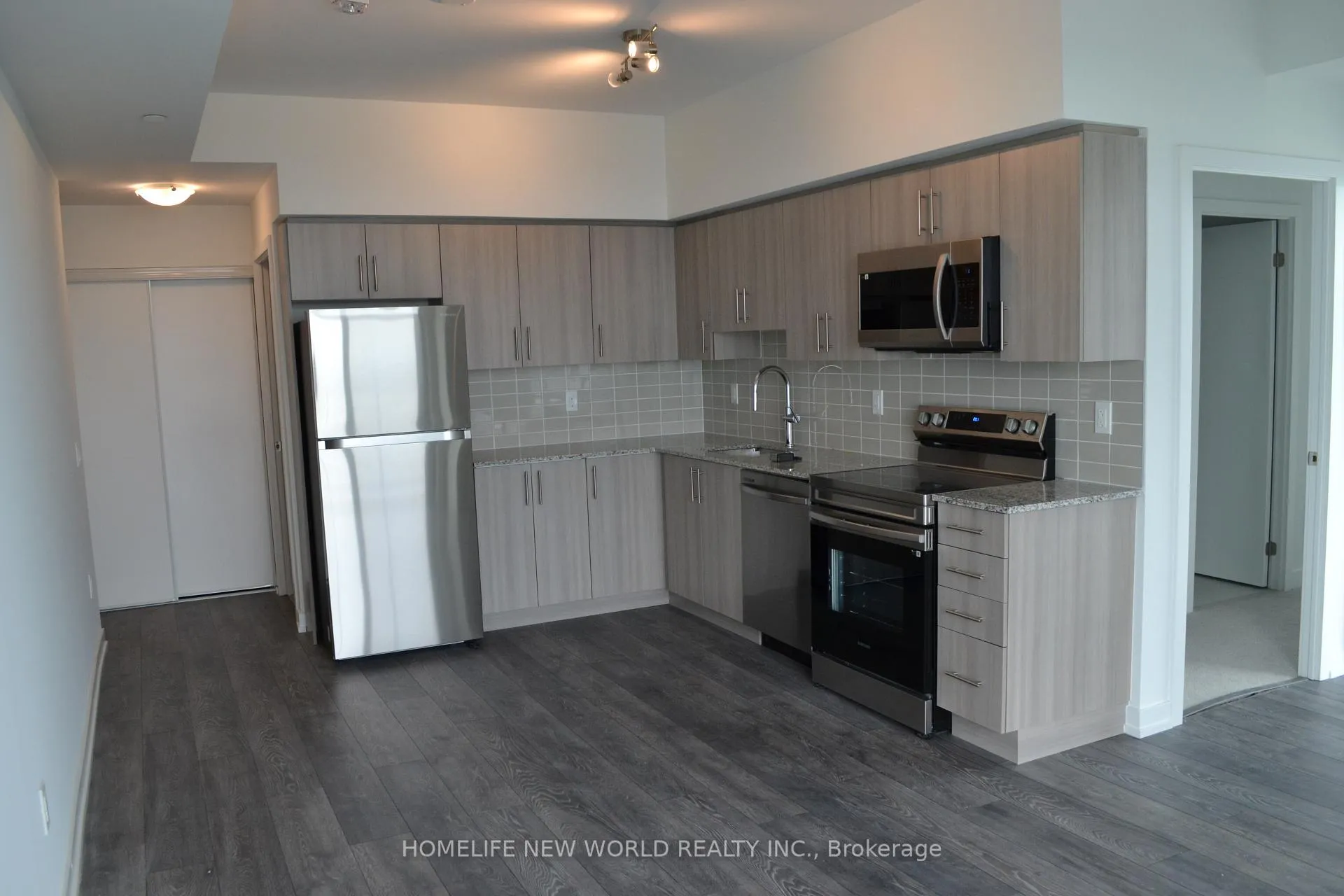 Photo 5 of Unit 2410, 1455 Celebration Street, Pickering, Bay Ridges — HOMEH