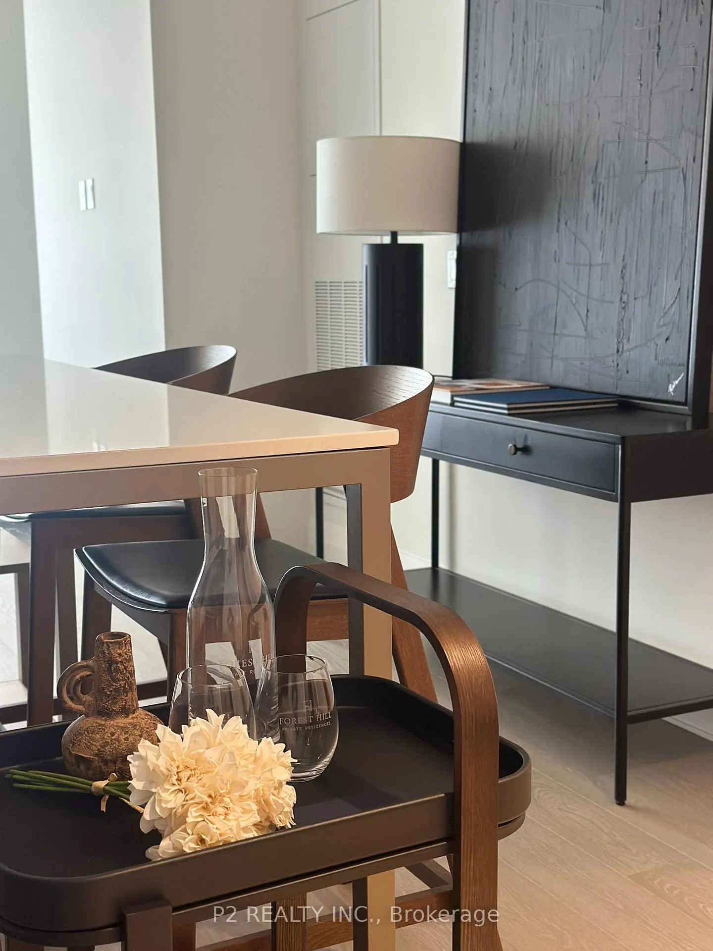 Photo 8 of Unit 506, 2 Forest Hill Road, Toronto, Casa Loma — HOMEH