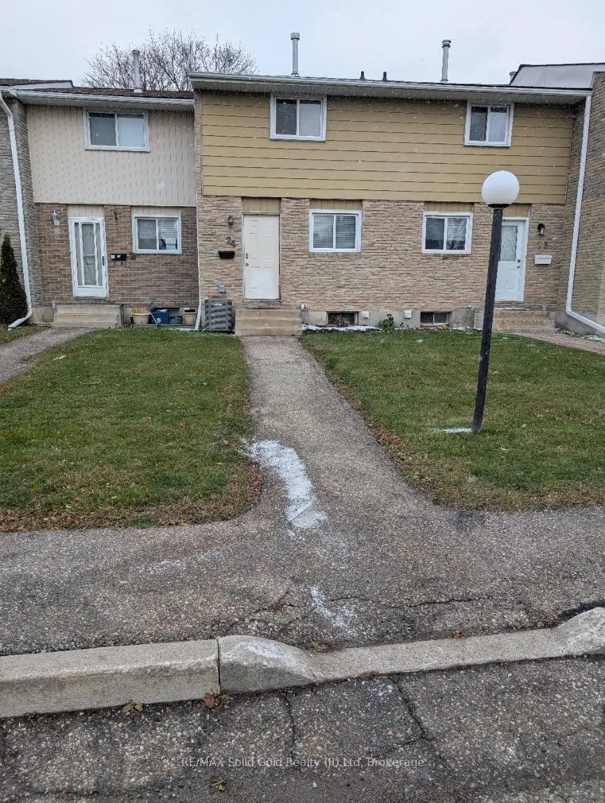 Photo 2 of Unit 24, 423 Westwood Drive, Kitchener — HOMEH