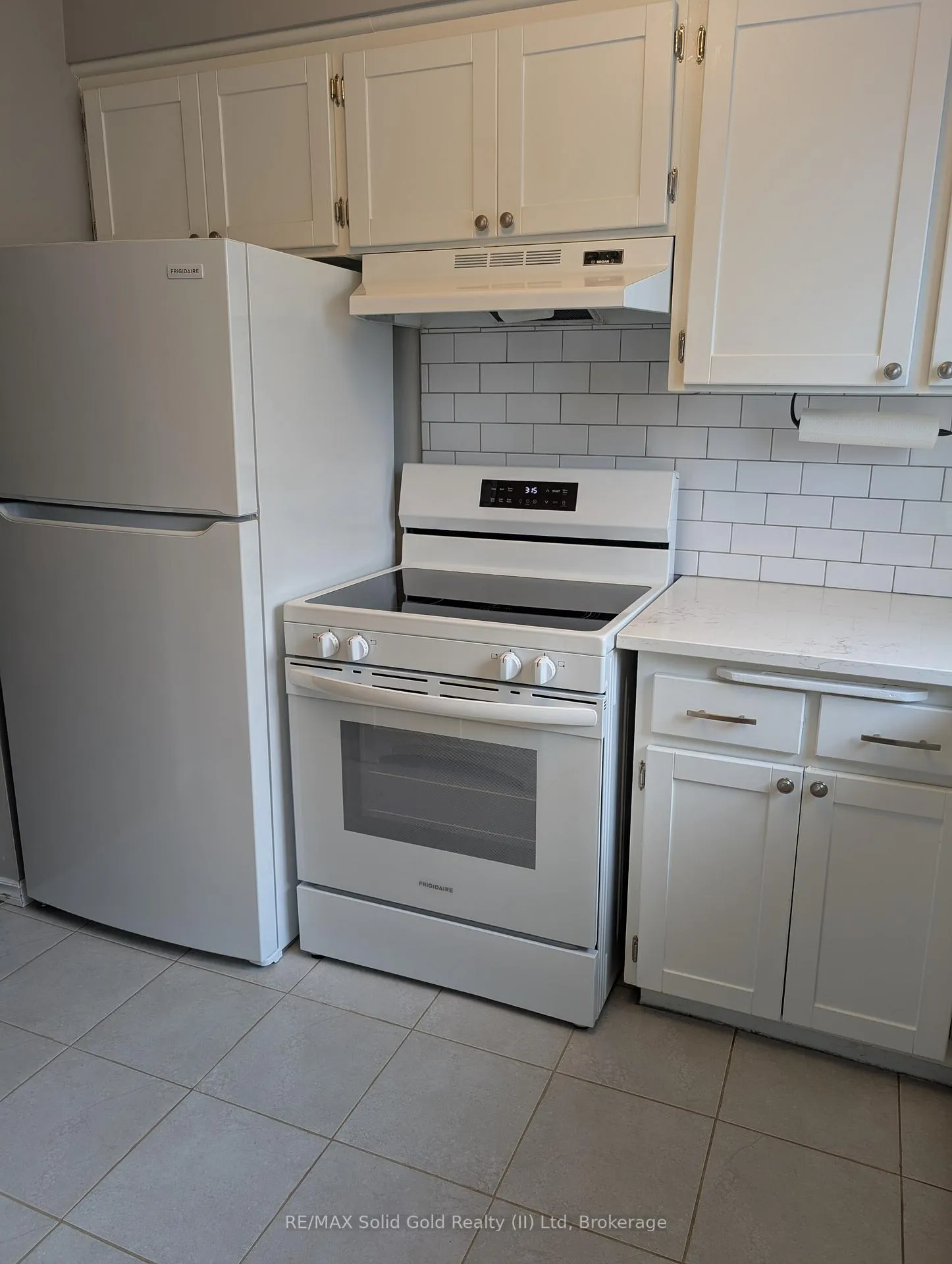 Photo 7 of Unit 24, 423 Westwood Drive, Kitchener — HOMEH
