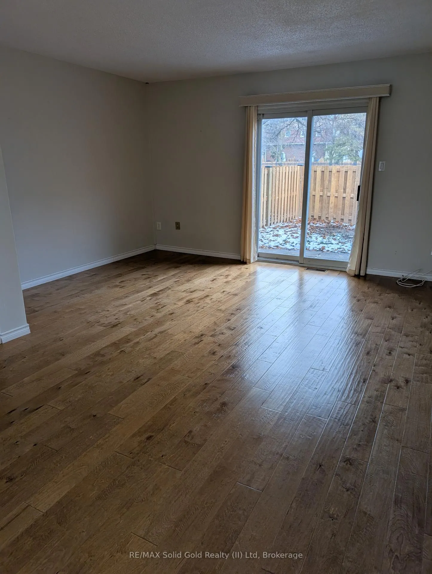 Photo 10 of Unit 24, 423 Westwood Drive, Kitchener — HOMEH