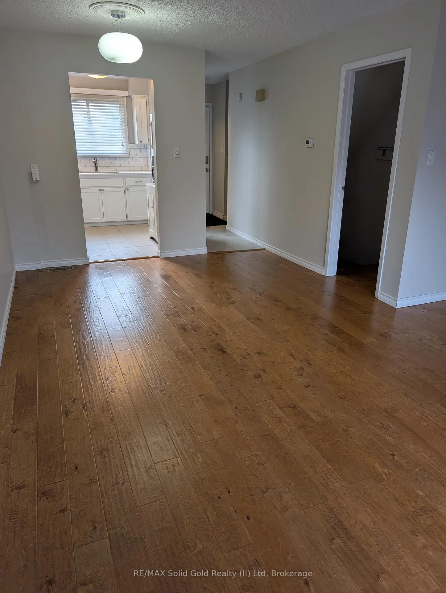 Photo 12 of Unit 24, 423 Westwood Drive, Kitchener — HOMEH