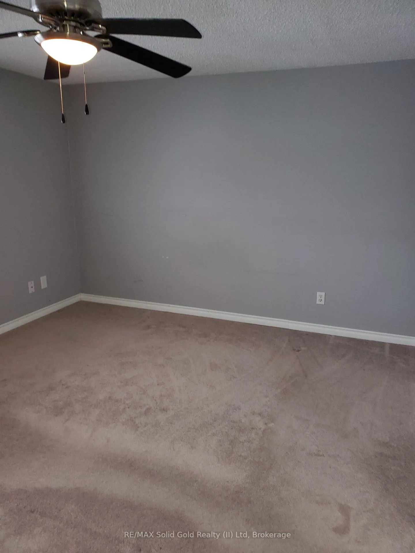 Photo 14 of Unit 24, 423 Westwood Drive, Kitchener — HOMEH