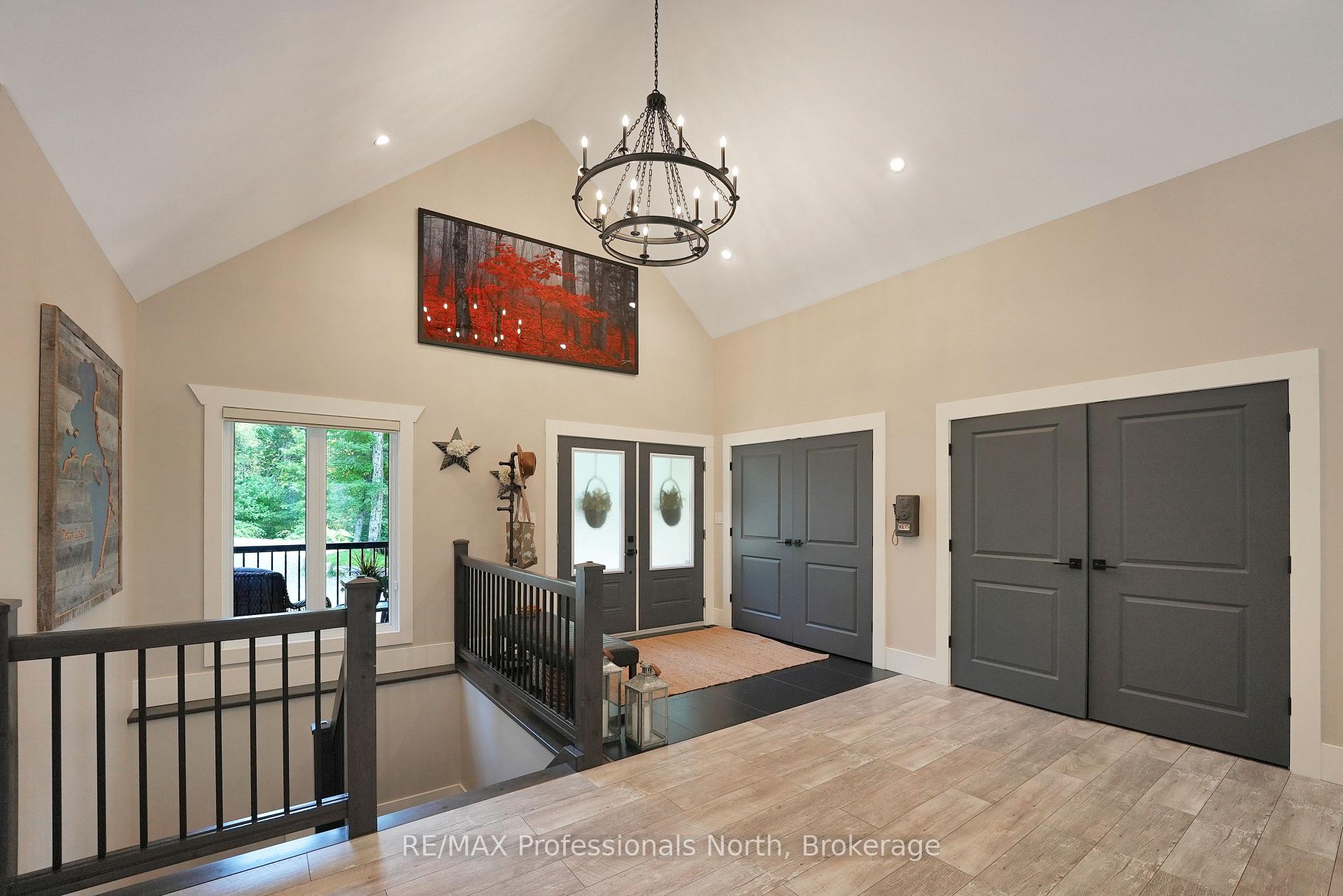 Photo 8 of 1034 Lone Wolf Crescent, Minden Hills, Lutterworth — HOMEH