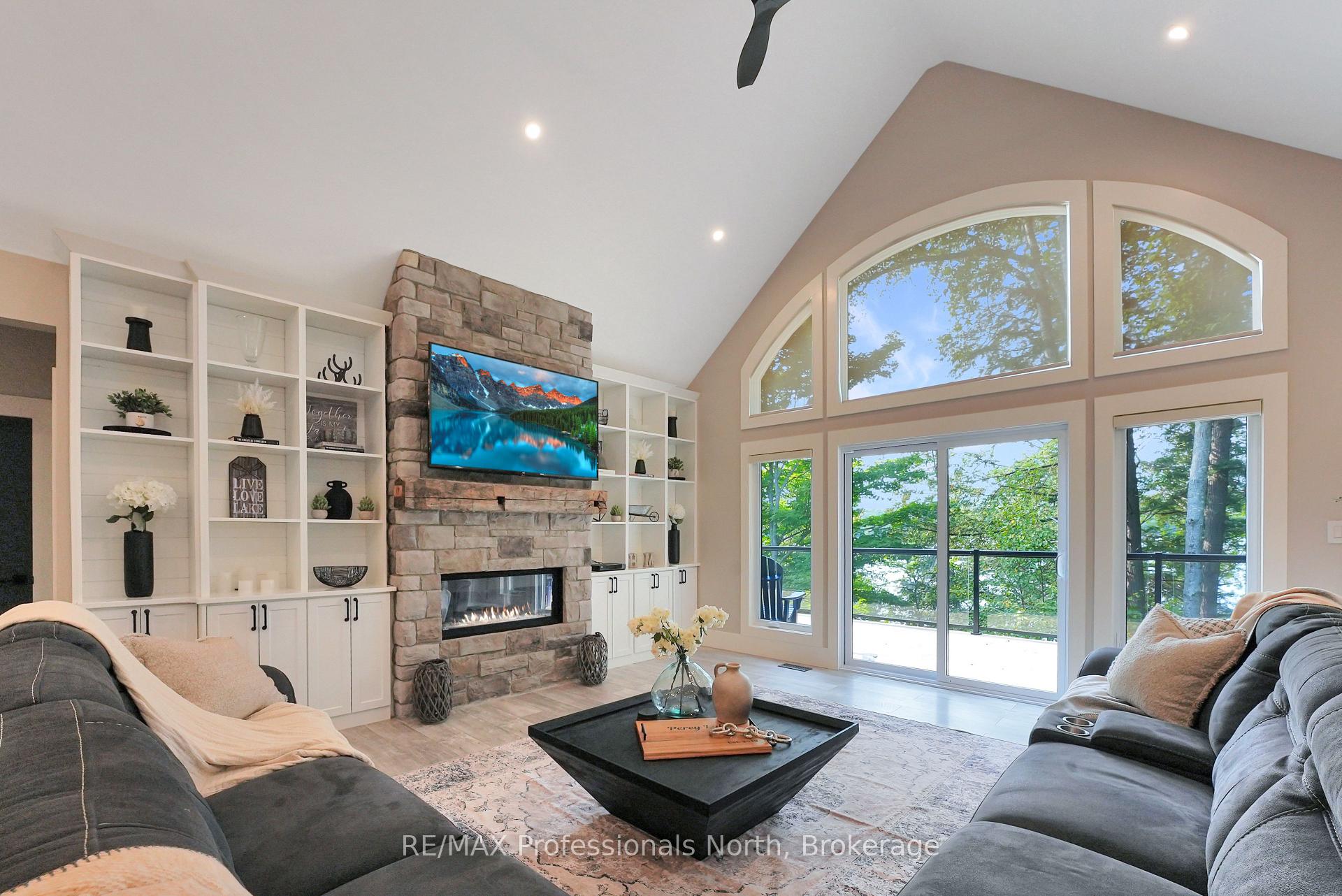 Photo 12 of 1034 Lone Wolf Crescent, Minden Hills, Lutterworth — HOMEH