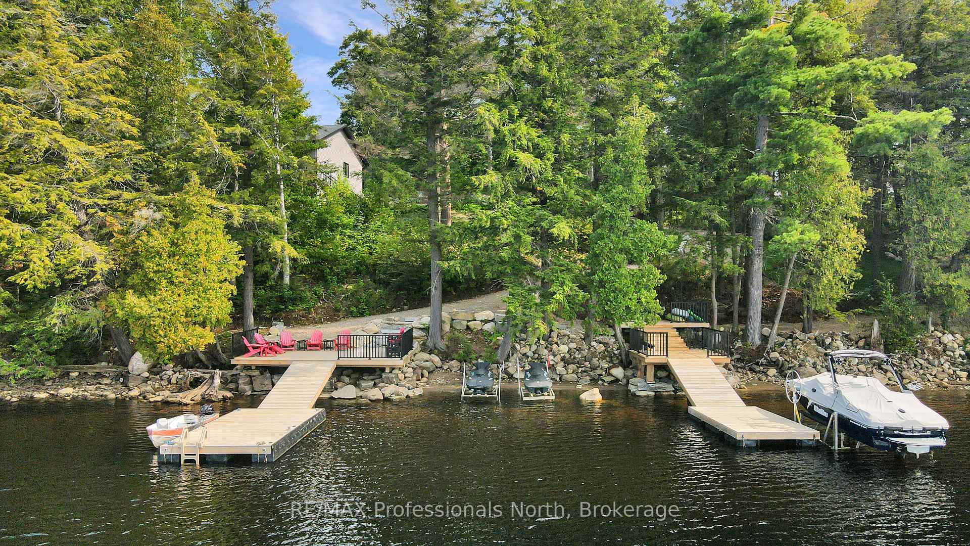 Photo 36 of 1034 Lone Wolf Crescent, Minden Hills, Lutterworth — HOMEH