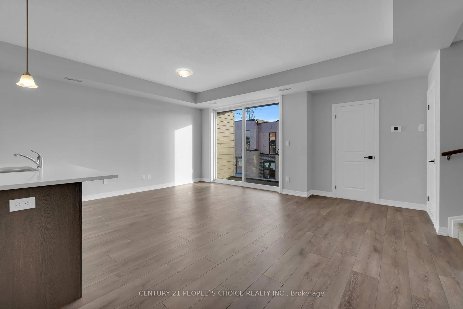 Photo 2 of Unit 76, 261 Woodbine Avenue, Kitchener, Huron Park — HOMEH
