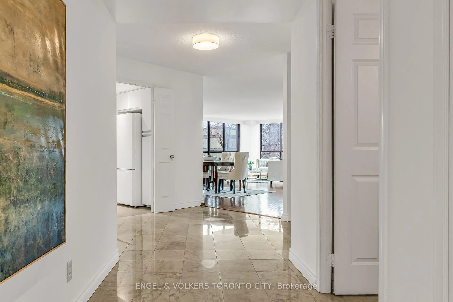 Photo 6 of 2900 Yonge Street, Toronto, Lawrence Park South — HOMEH
