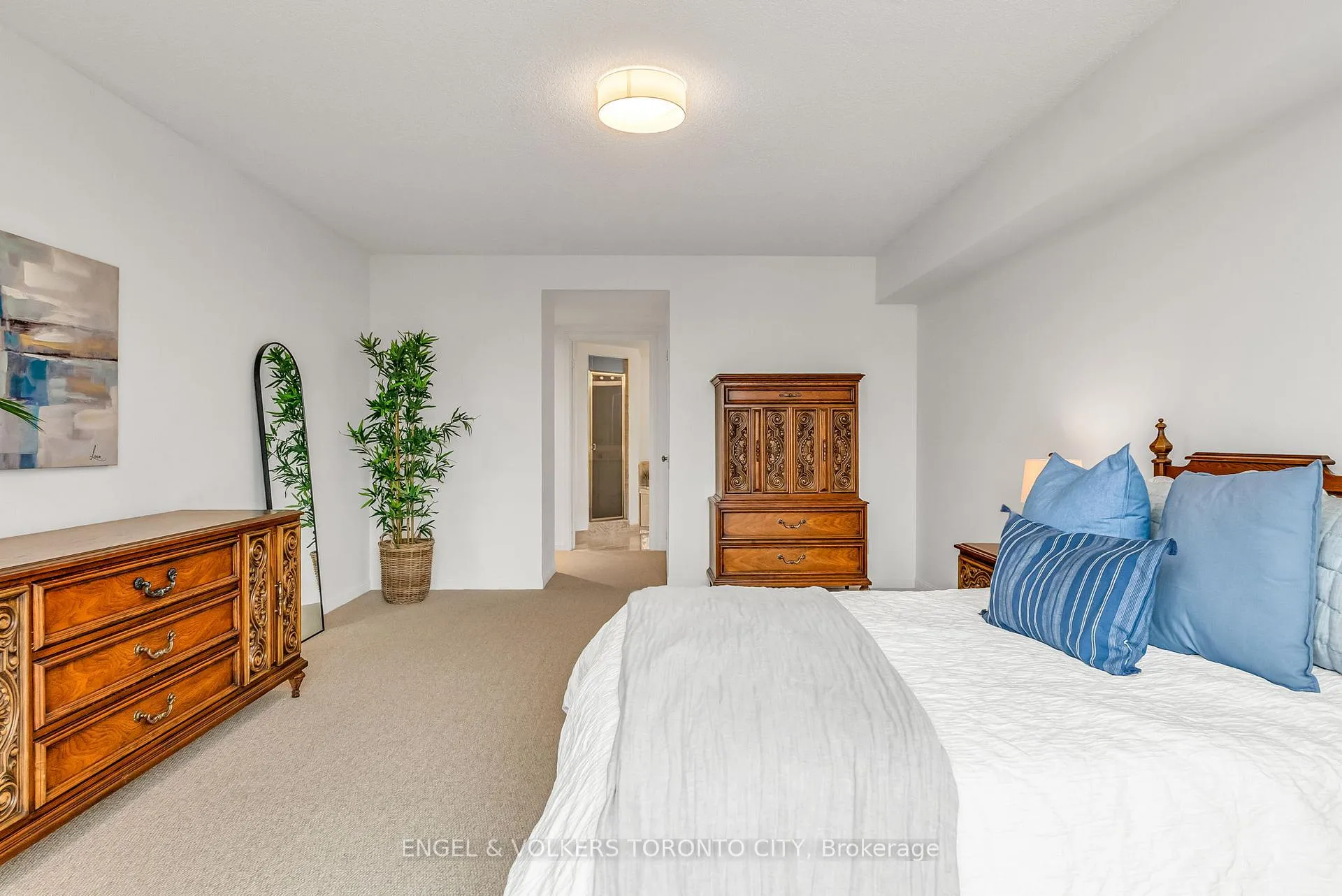 Photo 25 of 2900 Yonge Street, Toronto, Lawrence Park South — HOMEH