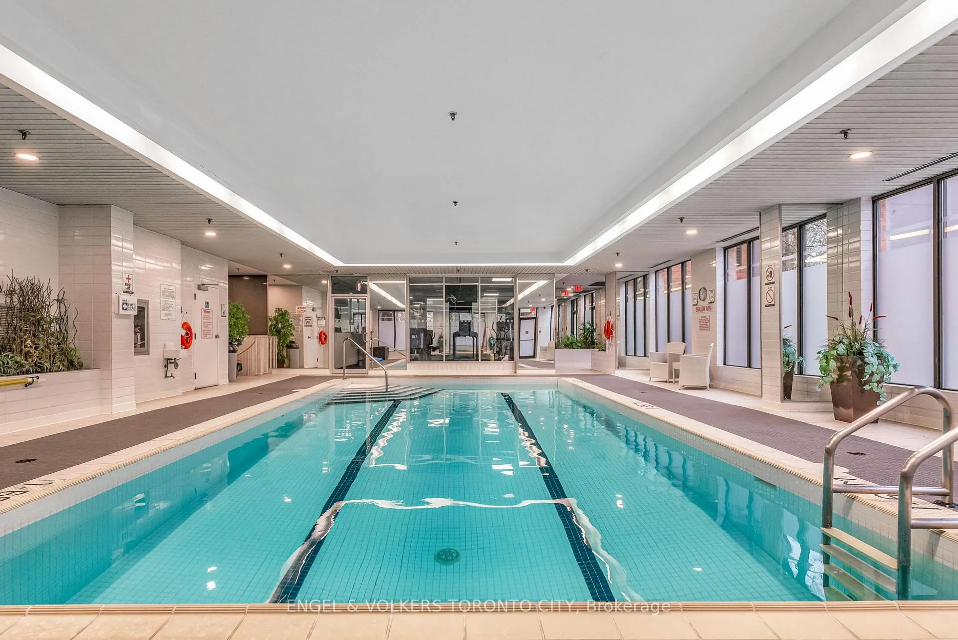 Photo 32 of 2900 Yonge Street, Toronto, Lawrence Park South — HOMEH