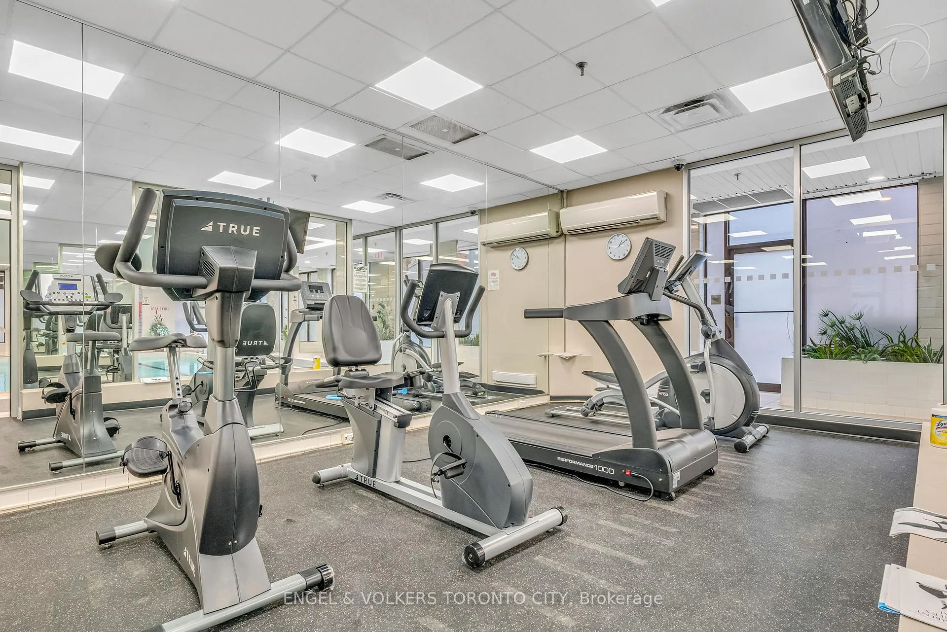 Photo 33 of 2900 Yonge Street, Toronto, Lawrence Park South — HOMEH