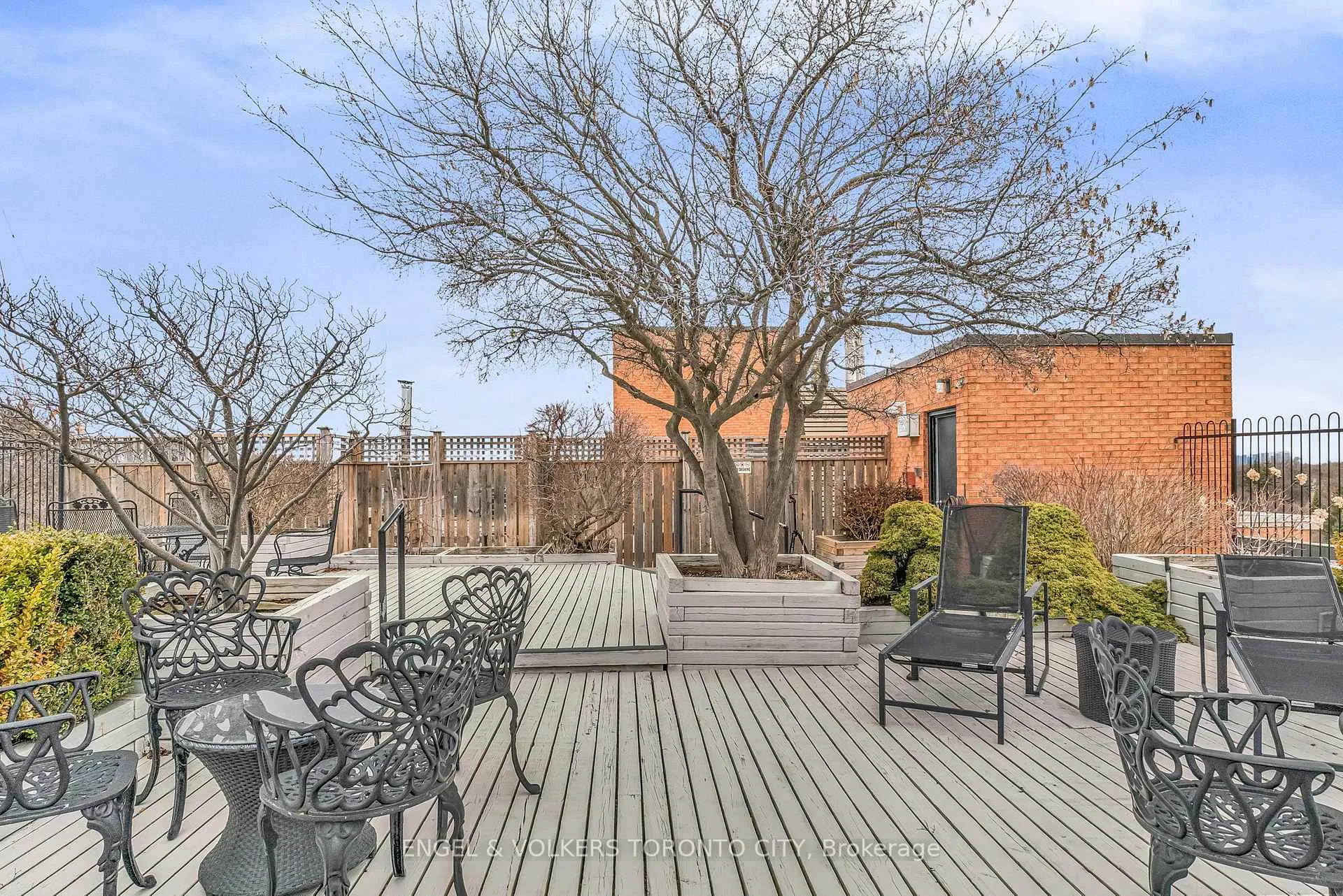Photo 35 of 2900 Yonge Street, Toronto, Lawrence Park South — HOMEH