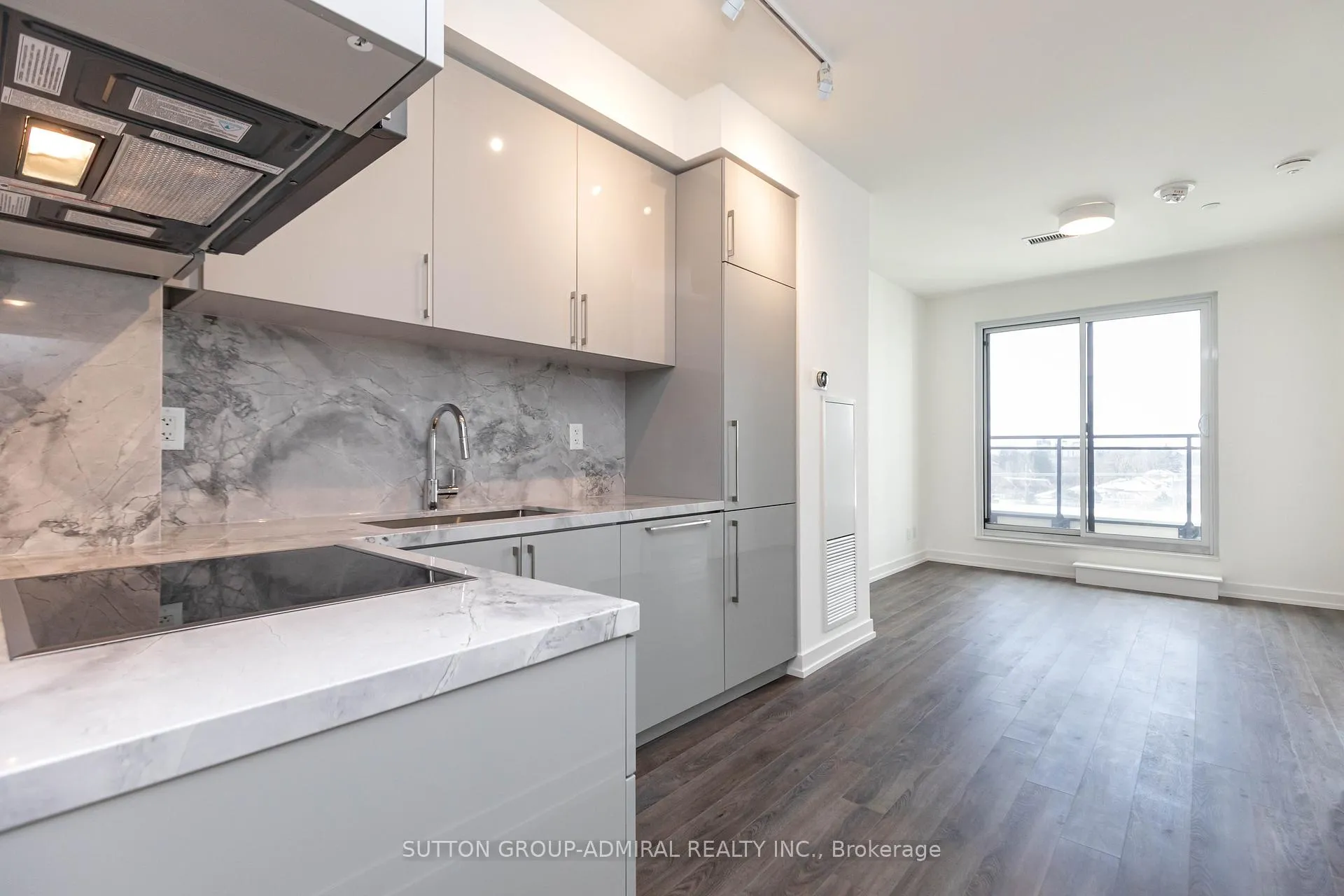 Photo 2 of Unit 501, 1 Grandview Avenue, Markham, Thornhill — HOMEH