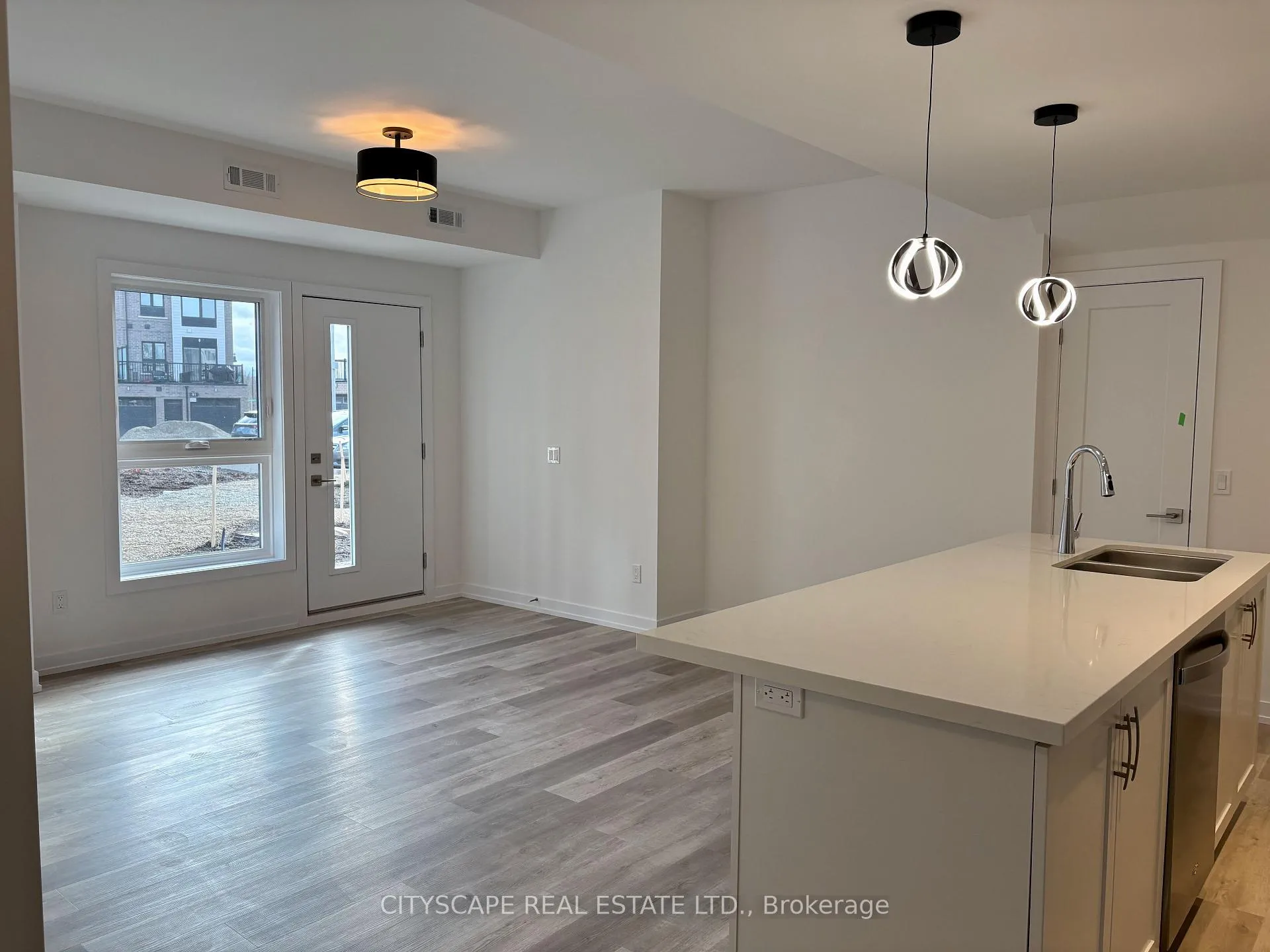 Photo 8 of Unit 26, 70 Kenesky Drive, Hamilton, Waterdown — HOMEH
