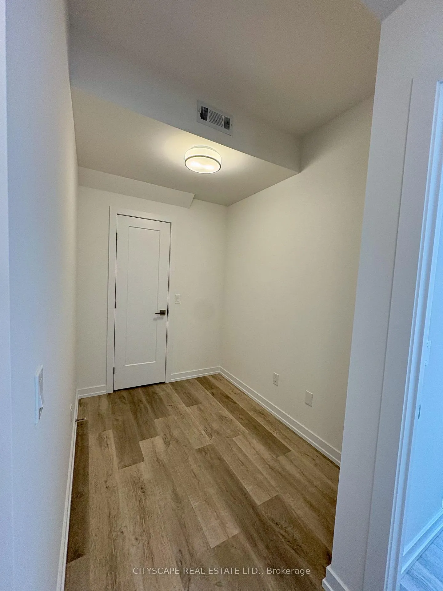 Photo 13 of Unit 26, 70 Kenesky Drive, Hamilton, Waterdown — HOMEH