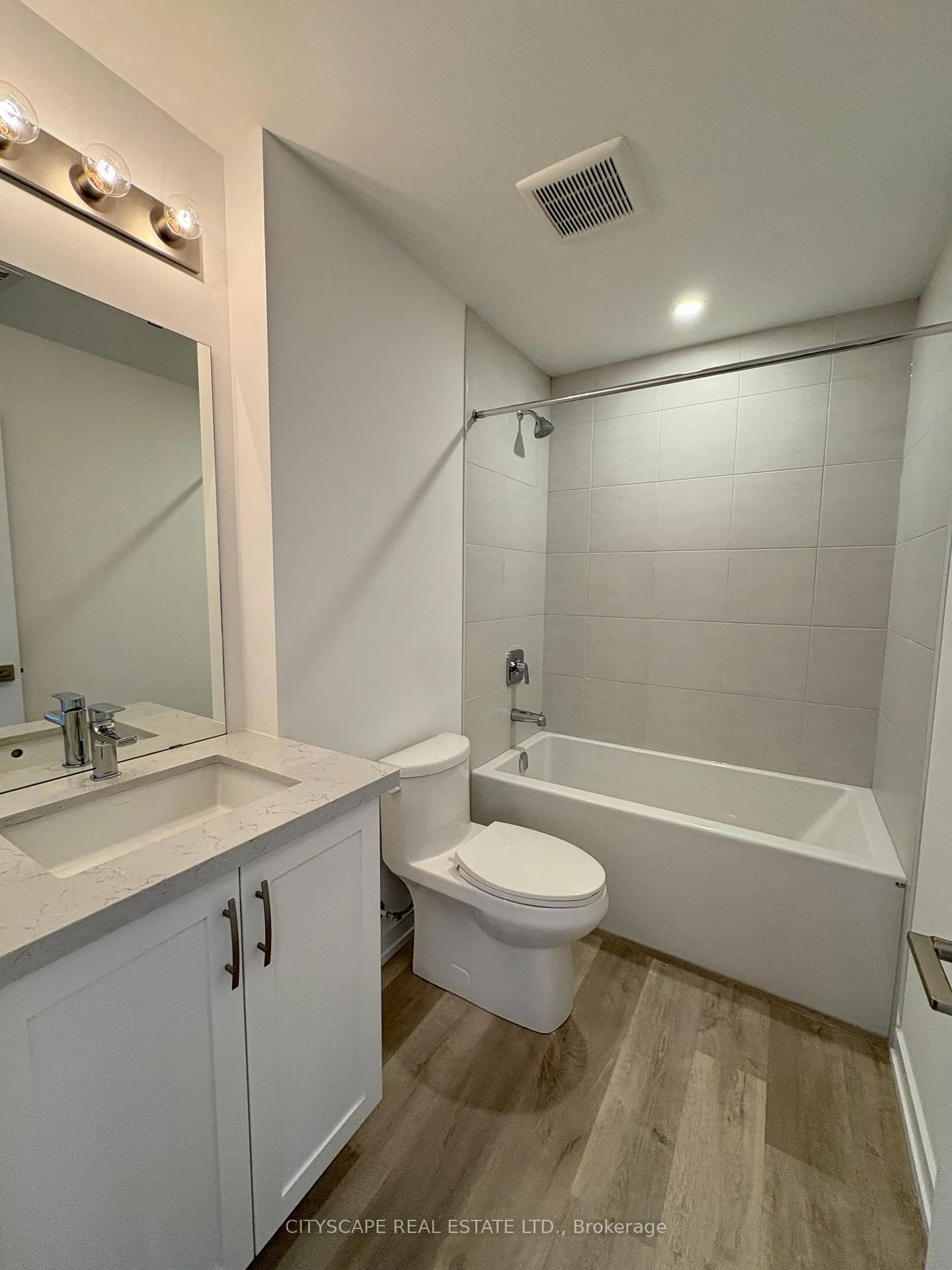 Photo 15 of Unit 26, 70 Kenesky Drive, Hamilton, Waterdown — HOMEH