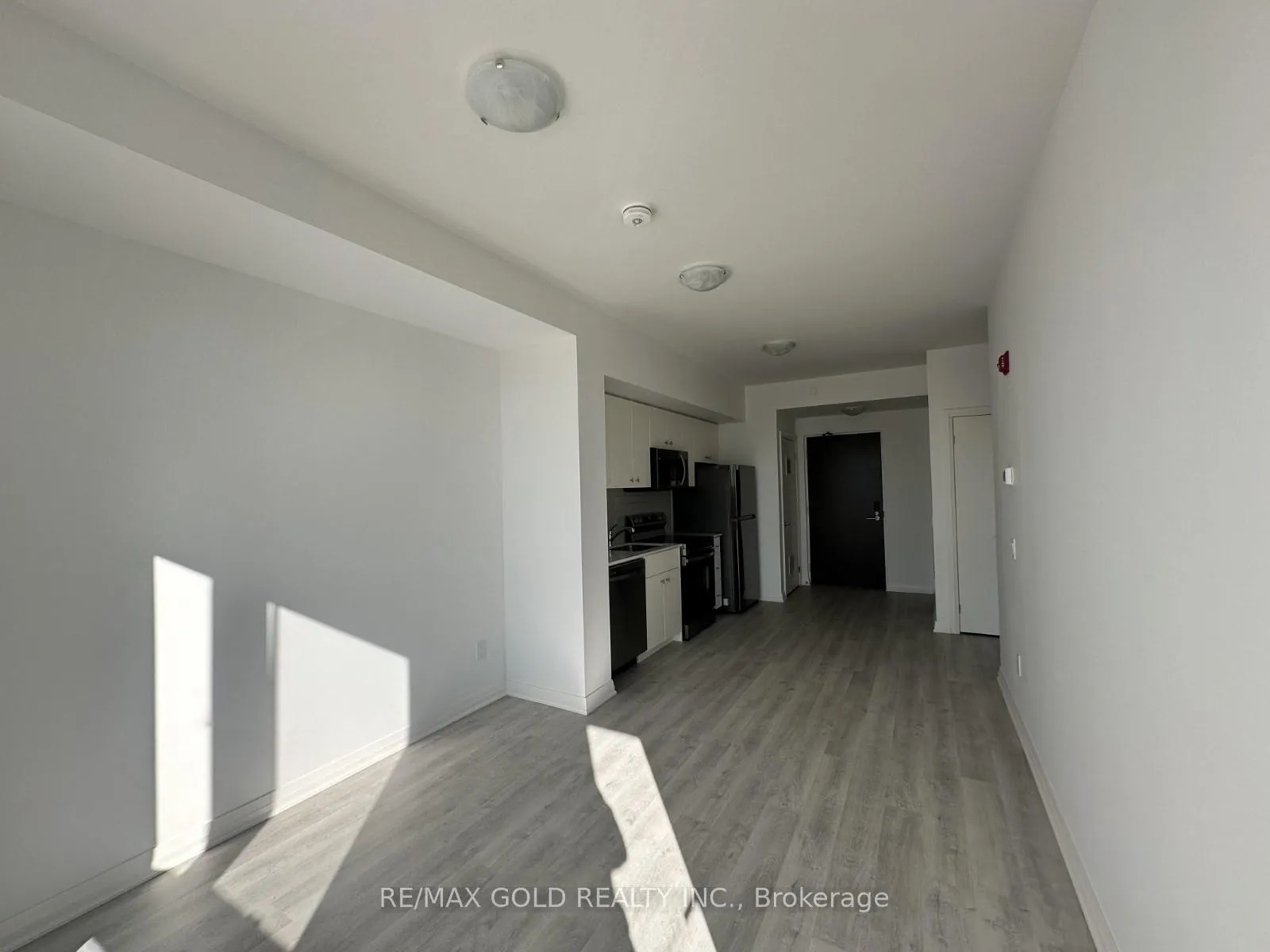 Photo 13 of Unit 417, 101 Golden Eagle Road, Waterloo — HOMEH