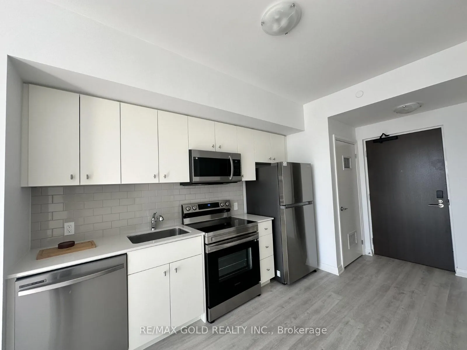 Photo 15 of Unit 417, 101 Golden Eagle Road, Waterloo — HOMEH