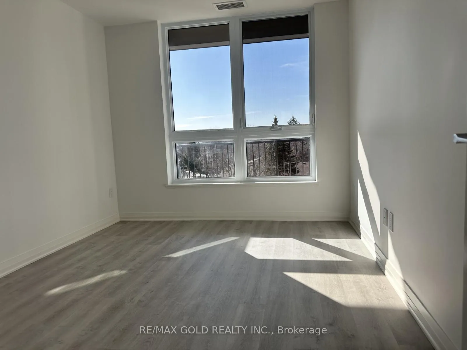 Photo 18 of Unit 417, 101 Golden Eagle Road, Waterloo — HOMEH