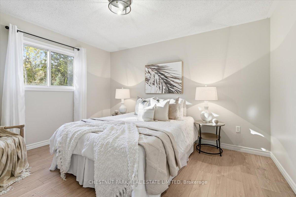 Photo 14 of 49 Sandra Drive, Georgina, Sutton & Jackson's Point — HOMEH