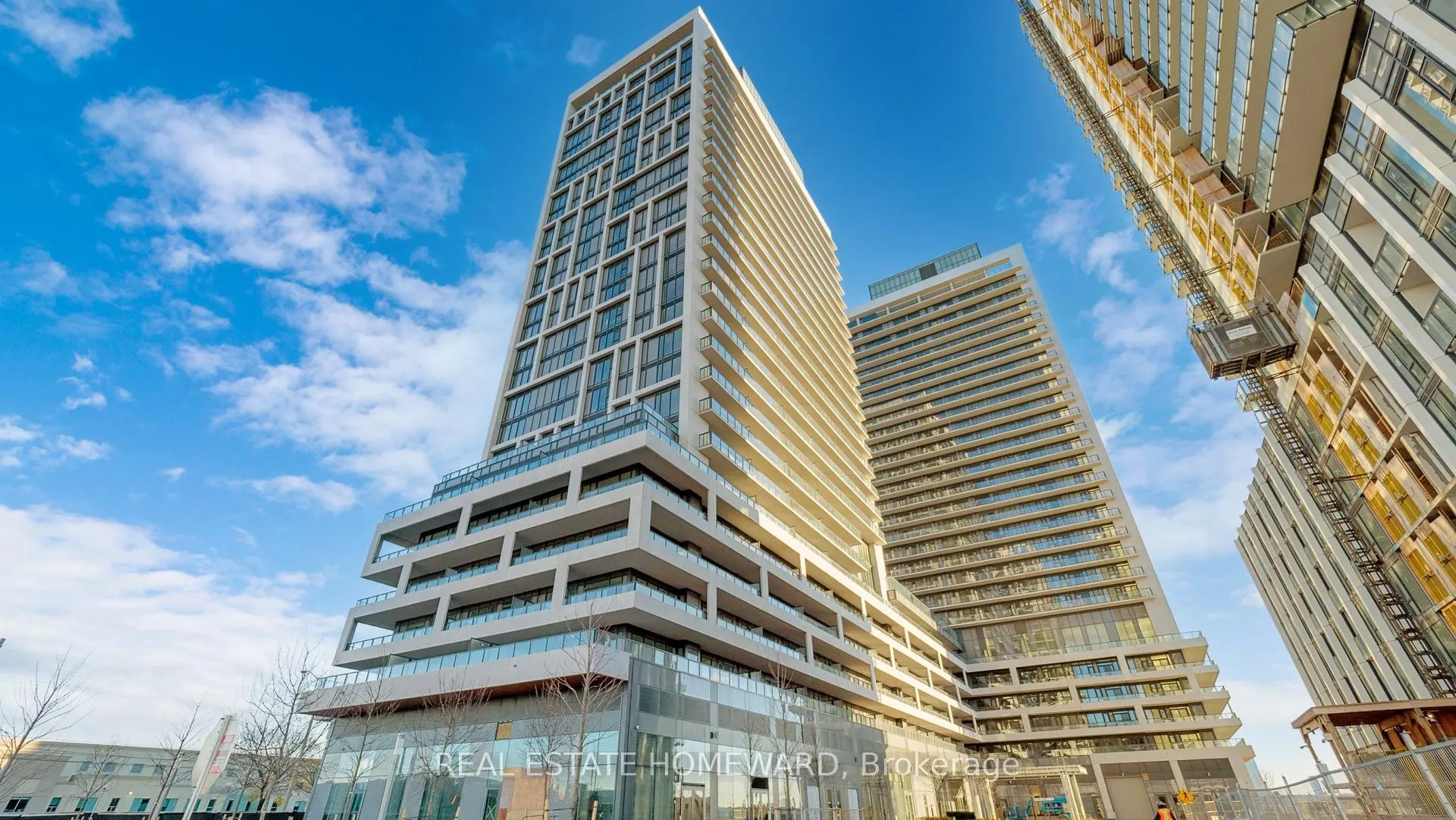Photo 5 of Unit 908, 8960 Jane Street, Vaughan, Vellore Village — HOMEH