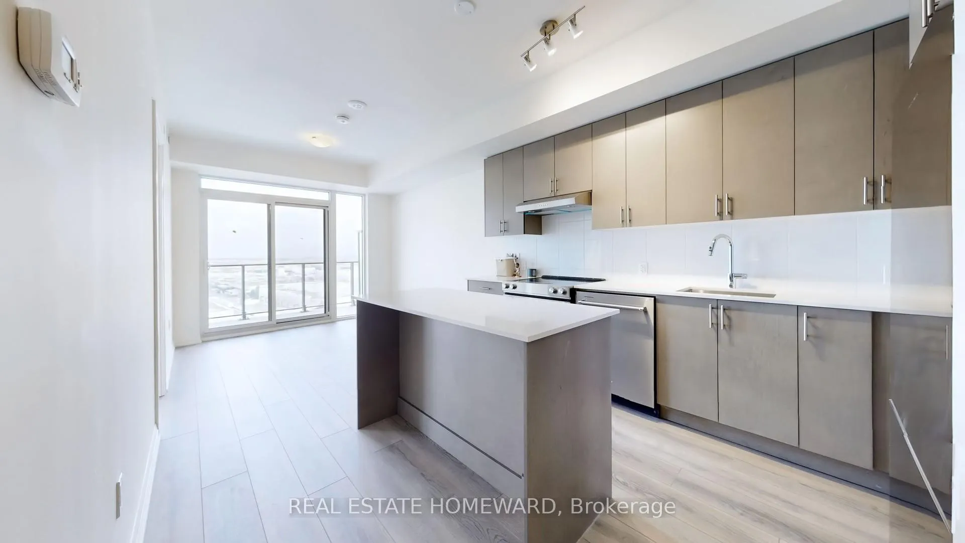 Photo 8 of Unit 908, 8960 Jane Street, Vaughan, Vellore Village — HOMEH
