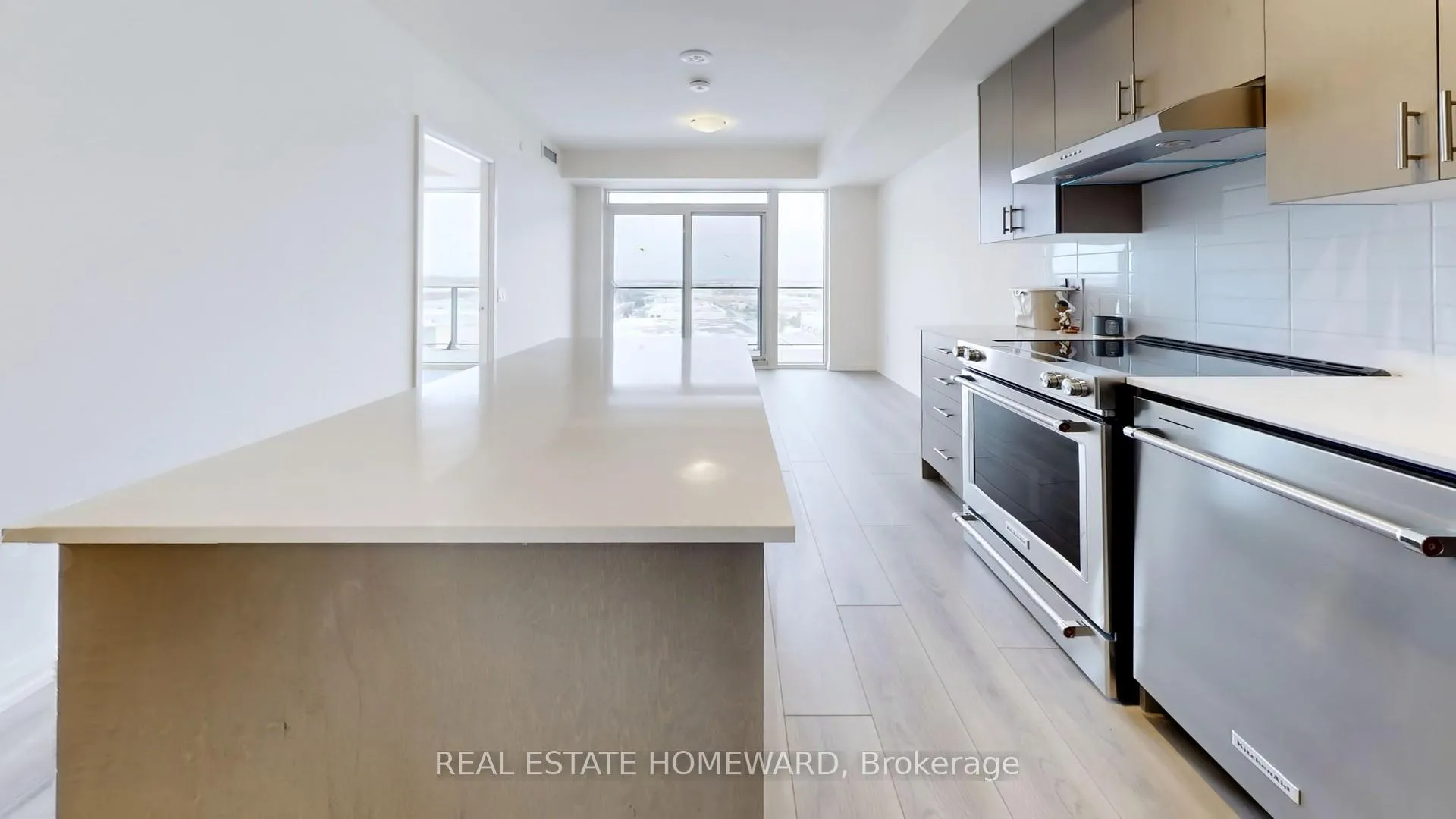 Photo 11 of Unit 908, 8960 Jane Street, Vaughan, Vellore Village — HOMEH