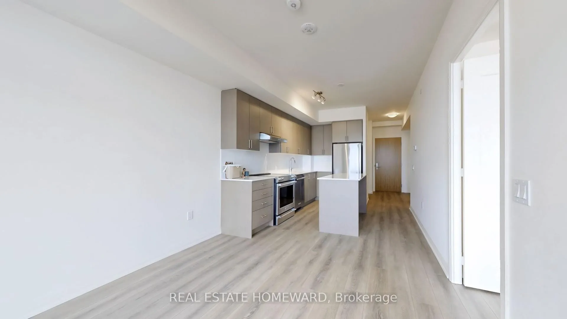 Photo 13 of Unit 908, 8960 Jane Street, Vaughan, Vellore Village — HOMEH
