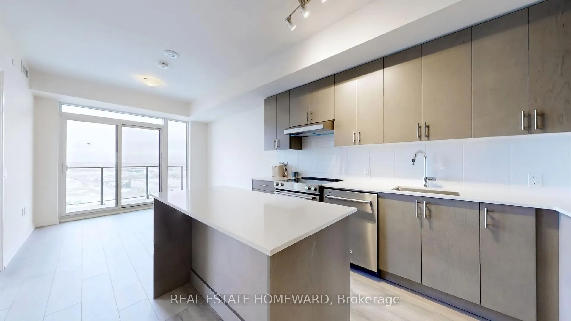 Photo 19 of Unit 908, 8960 Jane Street, Vaughan, Vellore Village — HOMEH